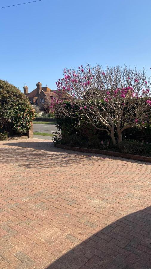 Beautiful Bexhill Cottage With Garden 3 Mins Walk To Beach Exteriér fotografie